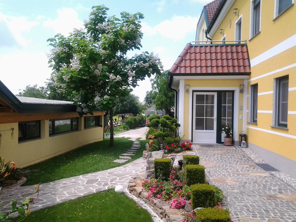 Kerndlerhof Villa Ybbs an der Donau Luaran gambar
